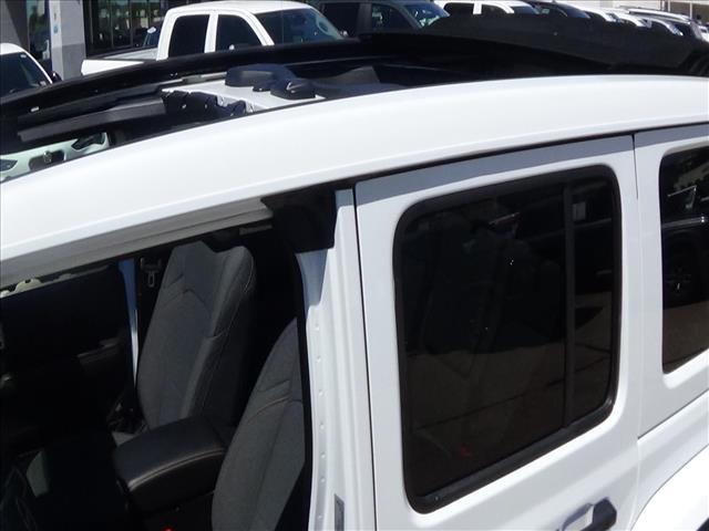 2025 Jeep Wrangler Sahara 4xe:C6937