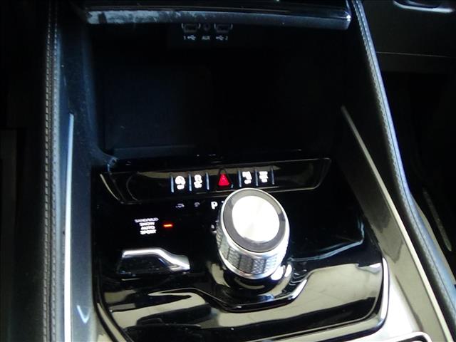 2024 Jeep Wagoneer Base:C6877