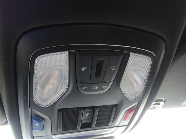 2025 RAM 1500 Warlock:C7033