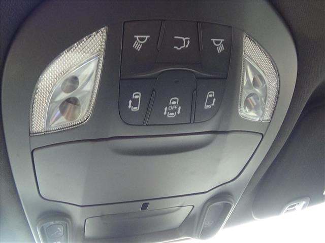 2026 Chrysler Pacifica Limited:C6989
