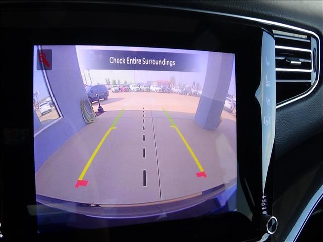 2024 Jeep Wagoneer Base:C6877