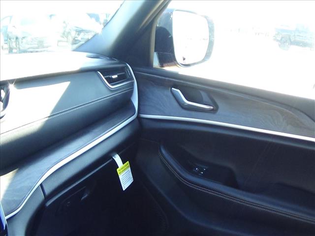 2024 Jeep Grand Cherokee L Limited:C6875