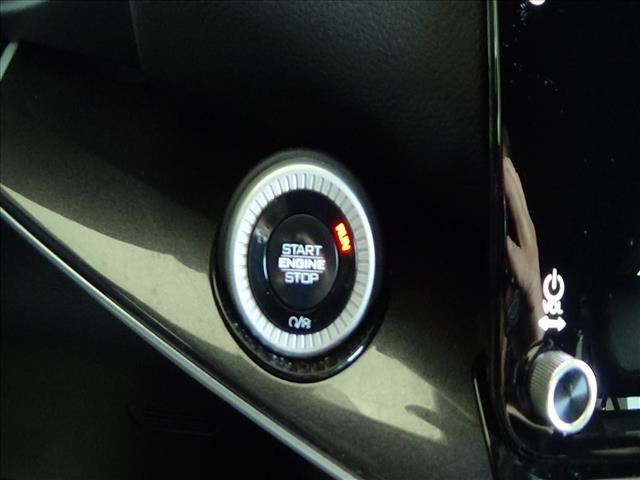 2024 Jeep Wagoneer Base:C6877