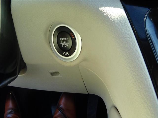 2024 Chrysler Pacifica Limited:C6908
