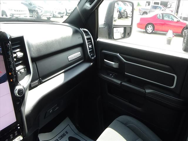 2025 RAM 2500 Big Horn:C7044