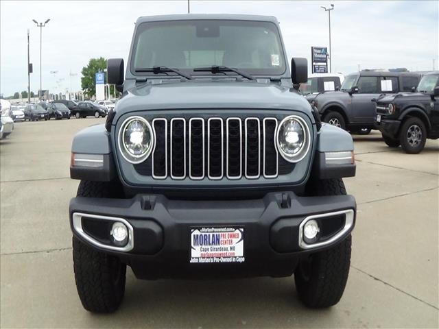 2024 Jeep Wrangler Sahara:C6909