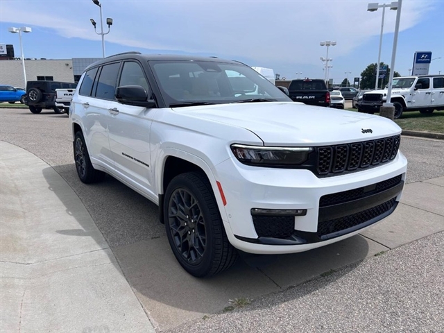 2025 Jeep Grand Cherokee L Summit Reserve