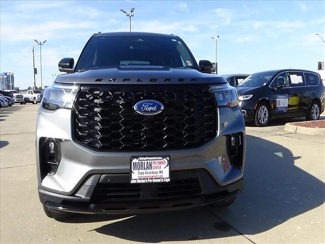 2025 Ford Explorer ST-Line:C7103