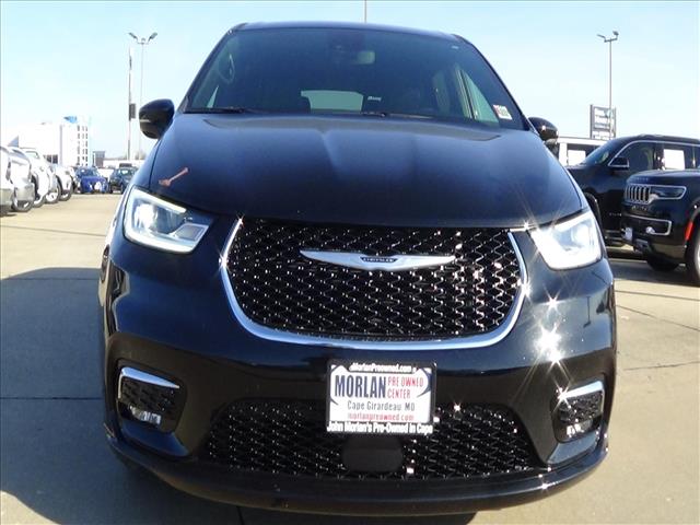 2025 Chrysler Pacifica Select:C6889