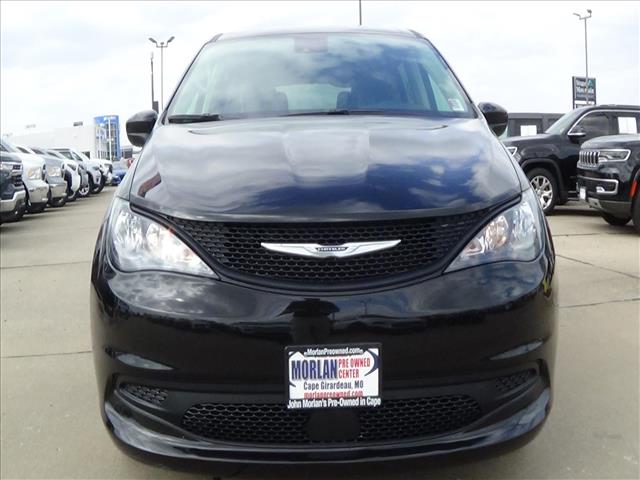 2023 Chrysler Voyager LX:C6861