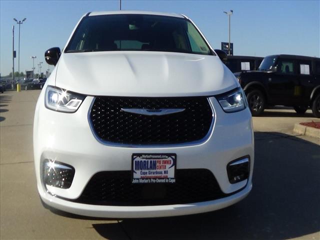 2024 Chrysler Pacifica Limited:C6908