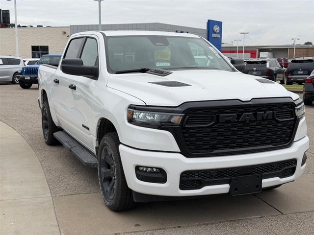 2026 RAM 1500 Express:26-237