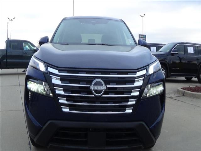 2025 Nissan Rogue SV:C6868