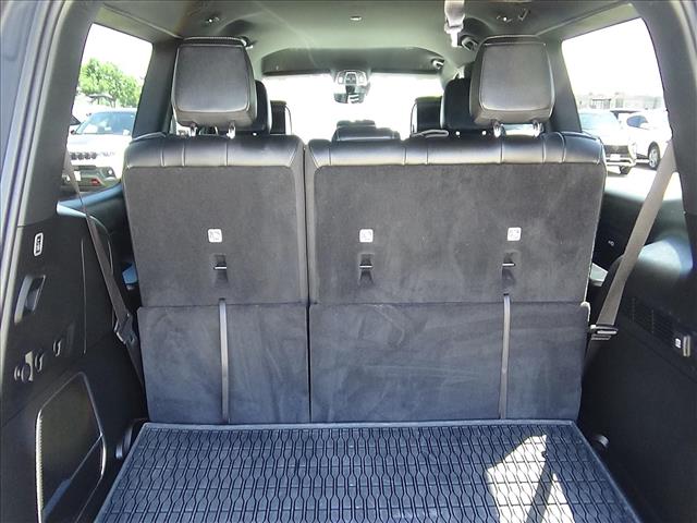 2024 Jeep Wagoneer Base:C7015