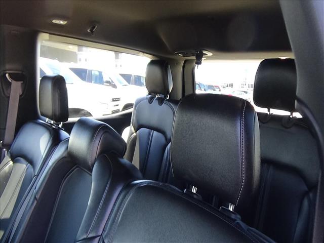 2024 Jeep Wagoneer Base:C7015