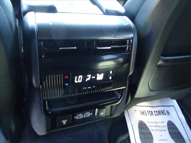2024 Jeep Wagoneer Base:C7015