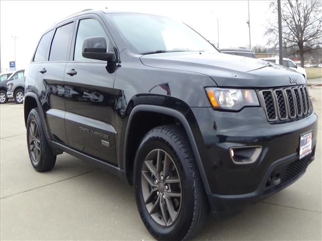 2016 Jeep Grand Cherokee Laredo 75th Anniversary:C6605A2
