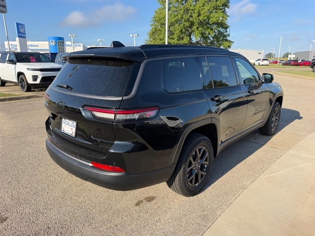 2027 Jeep Grand Cherokee L Altitude:27-035