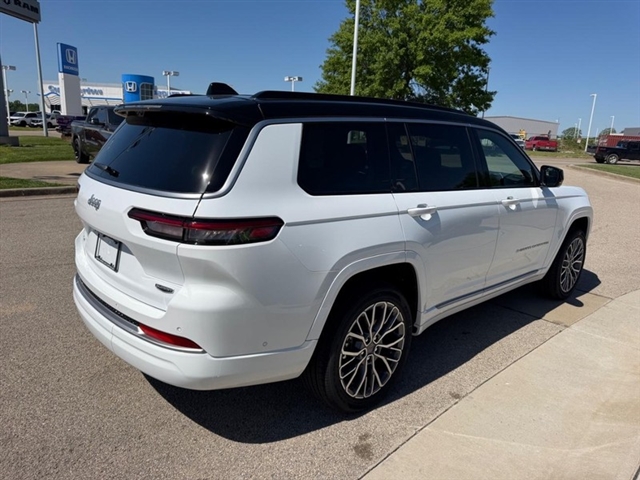 2026 Jeep Grand Cherokee L Summit:26-139