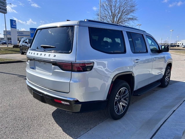 2024 Wagoneer Wagoneer Base