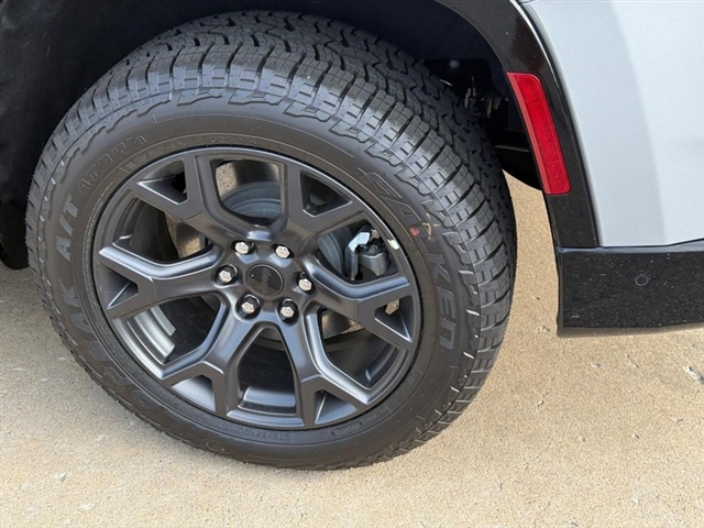 2026 Jeep Grand Wagoneer Upland:26-228
