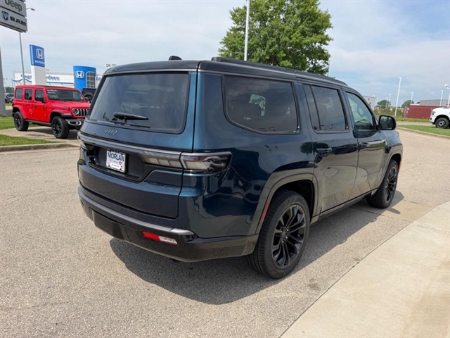 2026 Jeep Grand Wagoneer Summit Obsidian:26-175