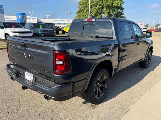 2027 RAM 1500 Big Horn:27-027