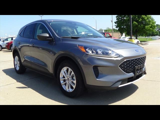 2022 Ford Escape Hybrid SE