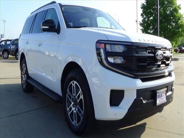 2025 Ford Expedition Active:C6888
