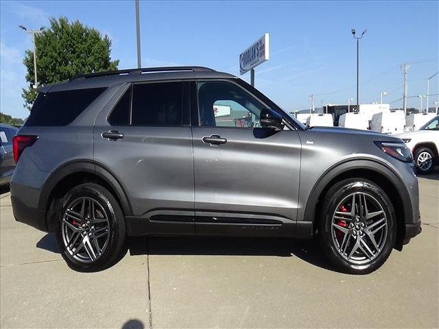 2025 Ford Explorer ST-Line:C7103
