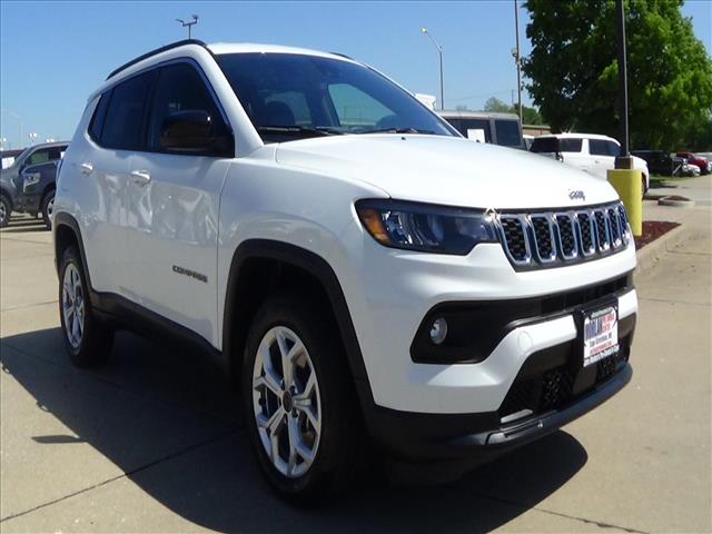 2025 Jeep Compass Latitude:C6923