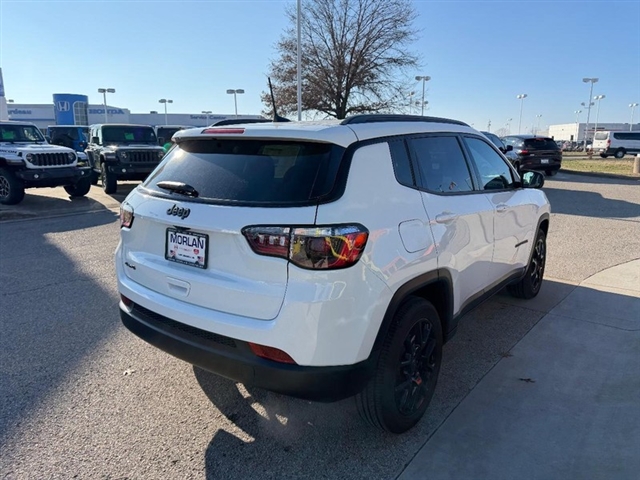 2026 Jeep Compass Latitude:26-015