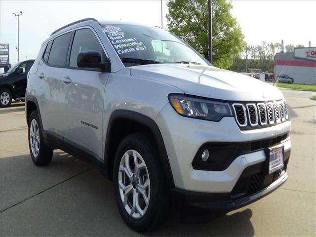 2025 Jeep Compass Latitude:C6869