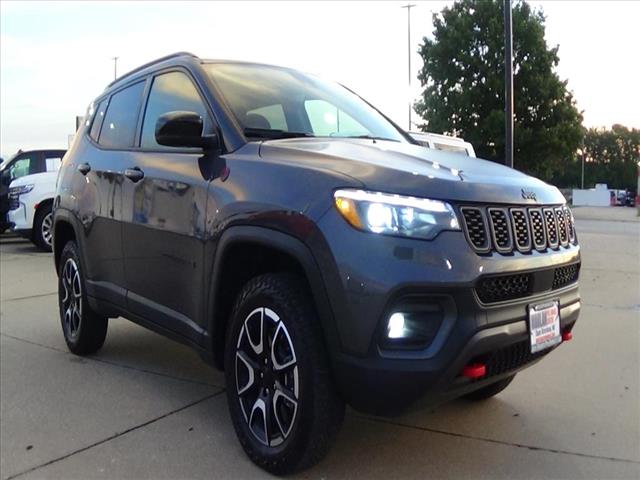 2024 Jeep Compass Trailhawk:C6630