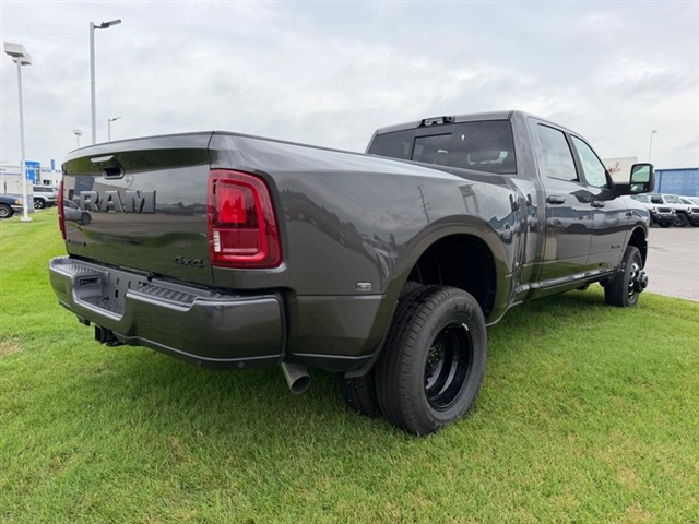 2026 RAM 3500 Laramie:26-180