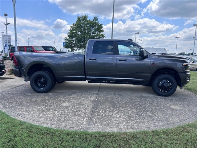 2025 RAM 3500 Laramie