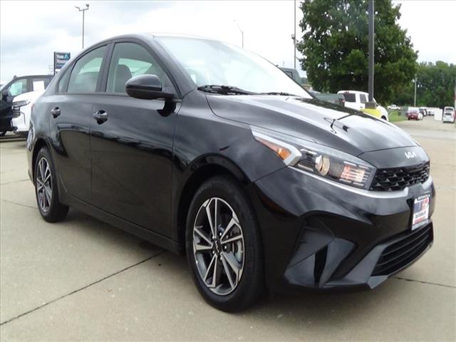 Photo of 2024 Kia Forte LXS in Cape Girardeau, MO - 4,  2024 Kia Forte LXS:C6580