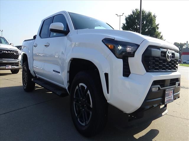 2025 Toyota Tacoma TRD Sport:26-118A