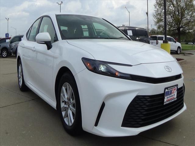 2025 Toyota Camry LE:C6887