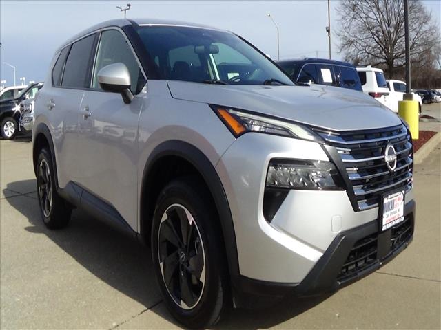 2024 Nissan Rogue SV:C6666