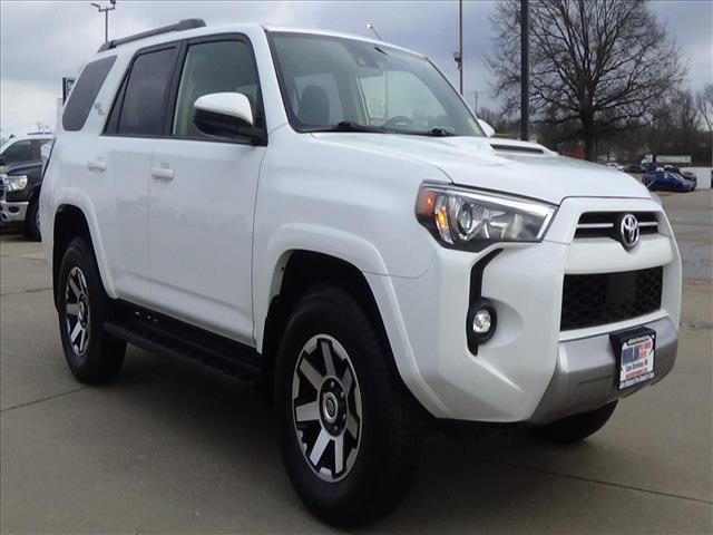 2022 Toyota 4Runner TRD Off-Road:C6529A