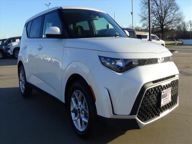 2023 Kia Soul LX:C6803