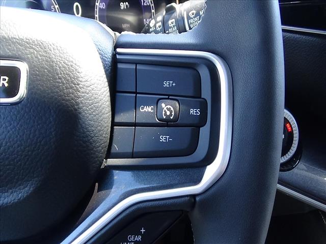 2024 Jeep Wagoneer Base:C7015