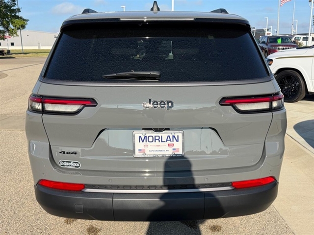 2027 Jeep Grand Cherokee L Altitude:27-030