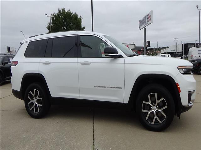2023 Jeep Grand Cherokee L Limited:C7110A