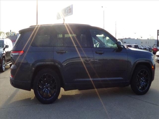 2024 Jeep Grand Cherokee L Summit Reserve:C6628A