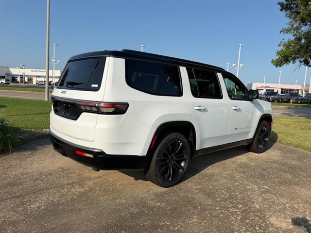 2026 Jeep Grand Wagoneer Summit Reserve:26-238