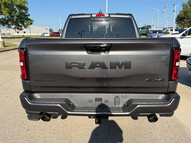2027 RAM 1500 Big Horn:27-025