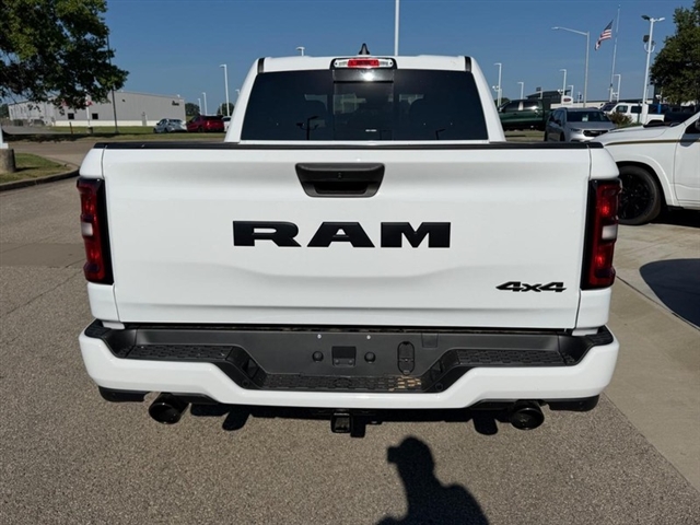 2026 RAM 1500 Express:26-241