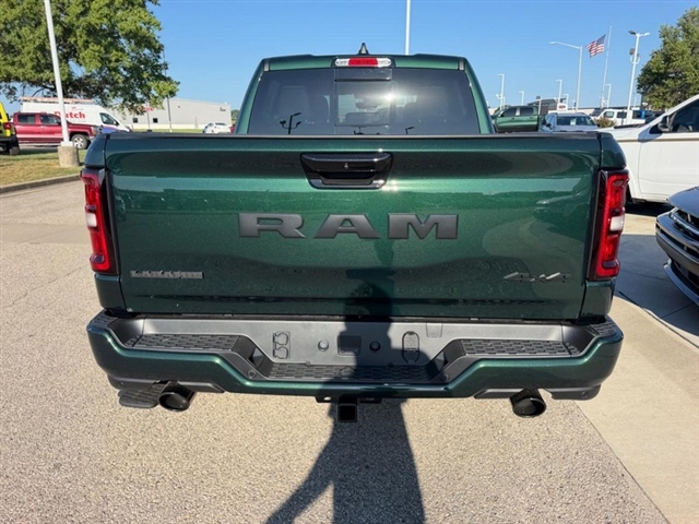 2027 RAM 1500 Laramie:27-007